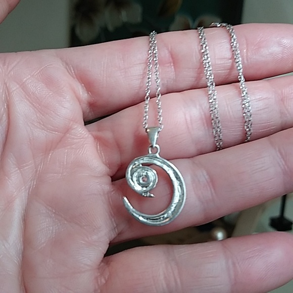 925 Sterling Silver Necklace With Letter C Pendant - Picture 12 of 17